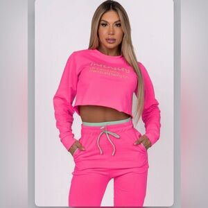 Vibrant Pink Matching set Long Sleeve Crop Sweatshirt And Pants